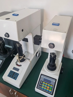 Columna giratoria eléctrica Micro Vickers Probador de dureza OEM 220V
