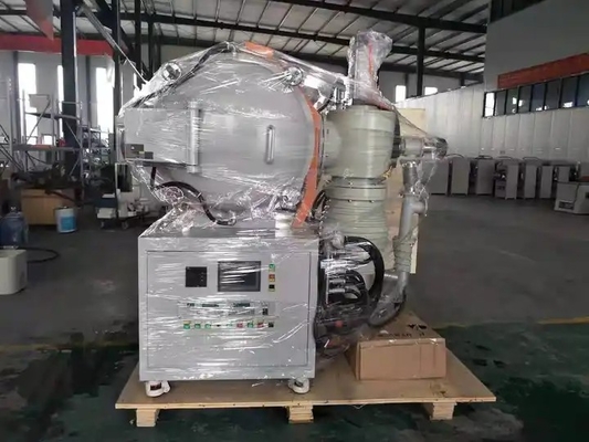Un horno del vacío usado en una fábrica para las piezas de metal de la sinterización en la temperatura alta