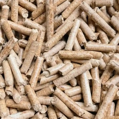 La madera de pino respetuosa del medio ambiente de la biomasa del combustible sólido granula 4600-5100Kcal/Kg