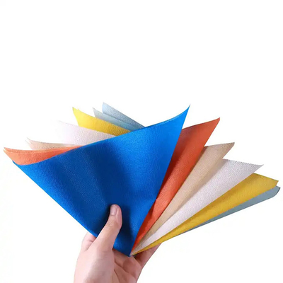 Tela tejida no- tejida no- del polipropileno disponible de Spunbond de las materias textiles